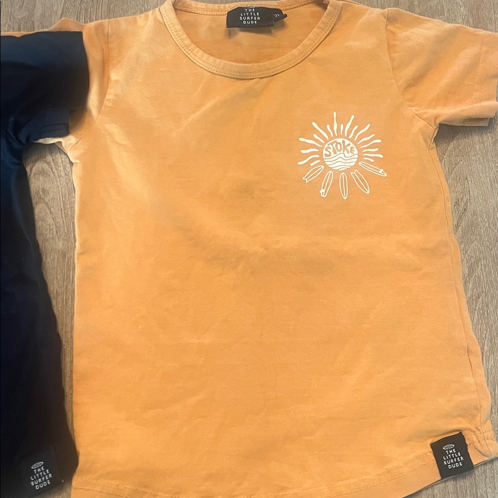 Two Little Surfer Dude Teeshirts size 2T - Picture 4 of 9